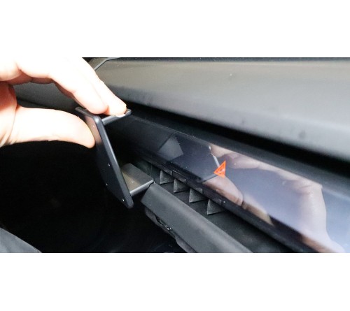 Proclip BMW X3 25- Center mount