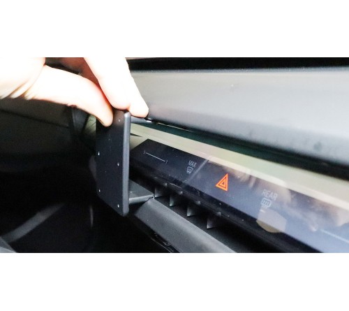 Proclip BMW X3 25- Center mount