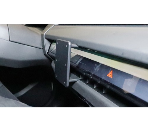 Proclip BMW X3 25- Center mount