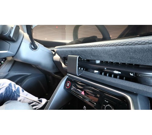 Proclip Audi Q5 25- Center mount