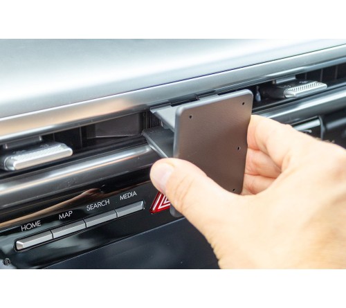 Proclip Hyundai Ioniq 9 26- Center mount