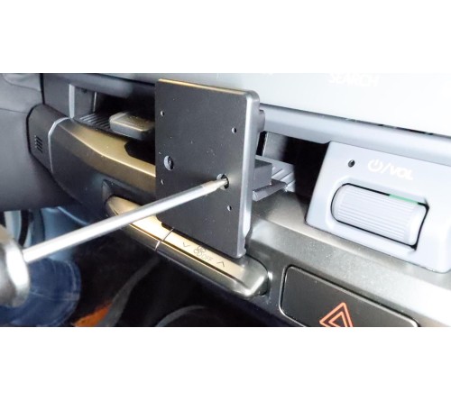 Proclip Kia EV3 25- Center mount