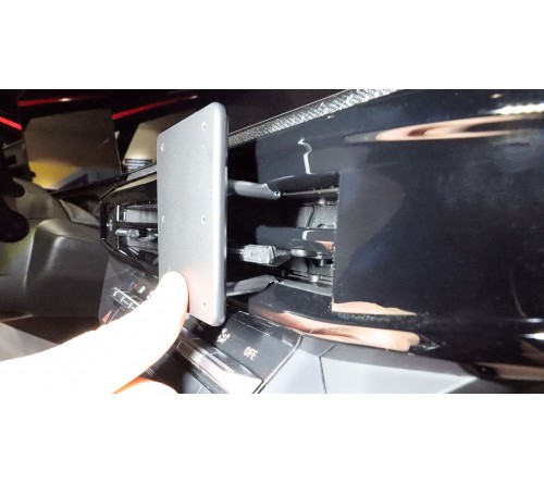 Proclip Renault Clio VI 27- Center mount