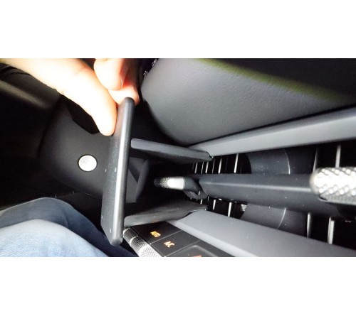Proclip Volkswagen ID.3 Neo 27- Center mount